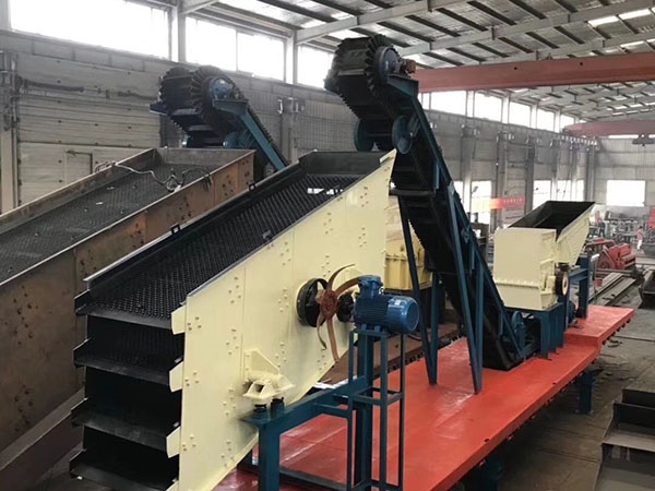 安徽帶回料的移動破碎機(jī)介紹