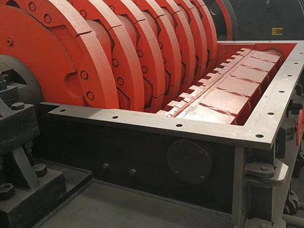 內(nèi)蒙古小型車載移動(dòng)破碎機(jī)型號(hào)